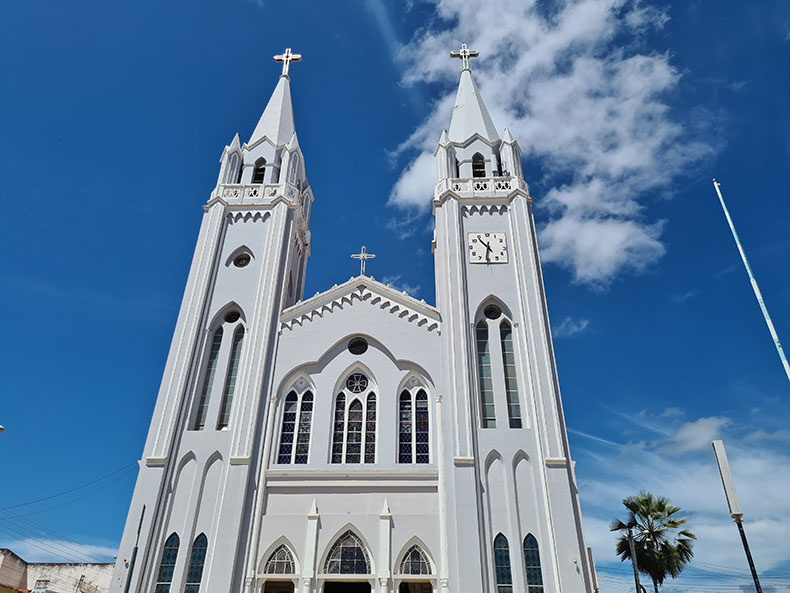 Conheça a história da Igreja Matriz, cartão postal de Picos