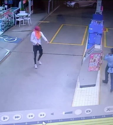Vídeo: homem assalta frentista no local de trabalho em Picos
