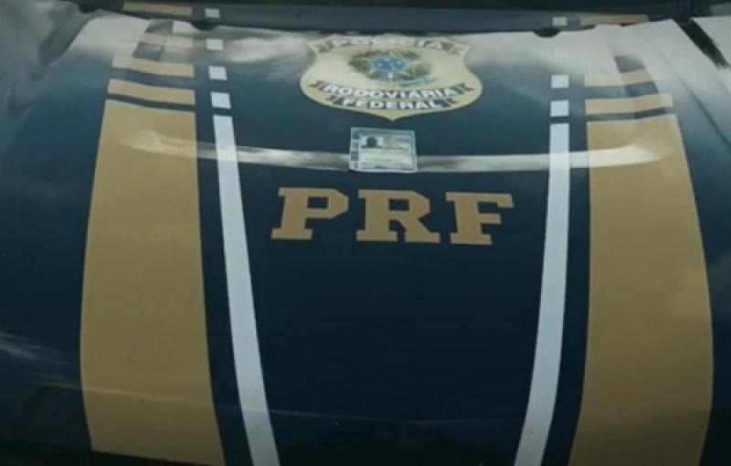 Motorista é preso dirigindo veículo com CNH falsa em Picos