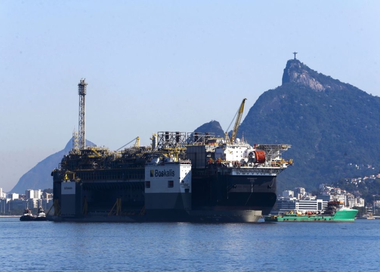 Petrobras anuncia descobertas na área do pré-sal