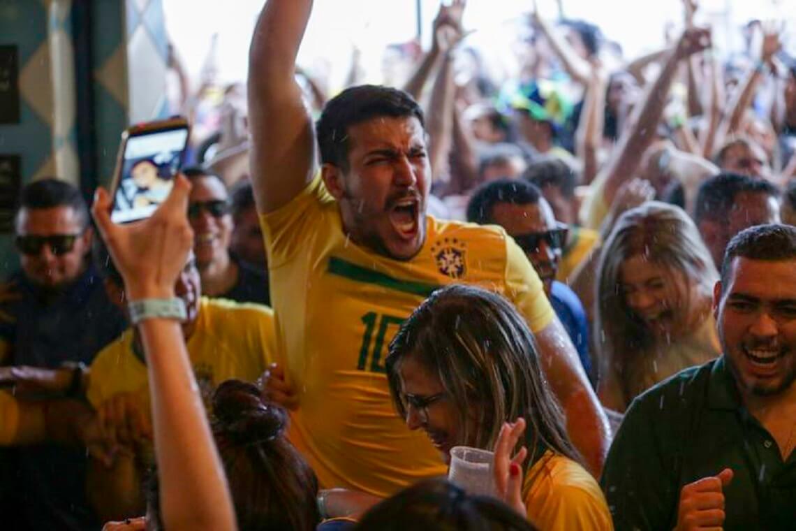 Copa do Mundo deve gerar R$ 864,49 milhões a bares e restaurantes