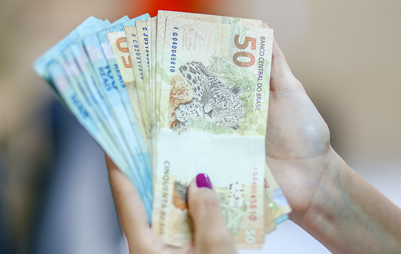 Novo Bolsa Família prevê pagamento médio de R$ 250